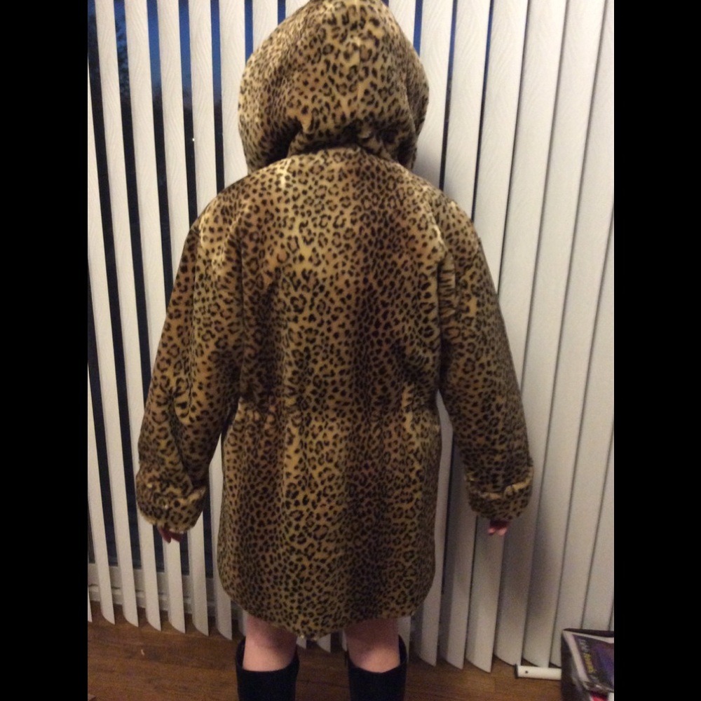 🎉HP 🎉VTG. 90s Faux Fur Coat - Picture 2 of 12